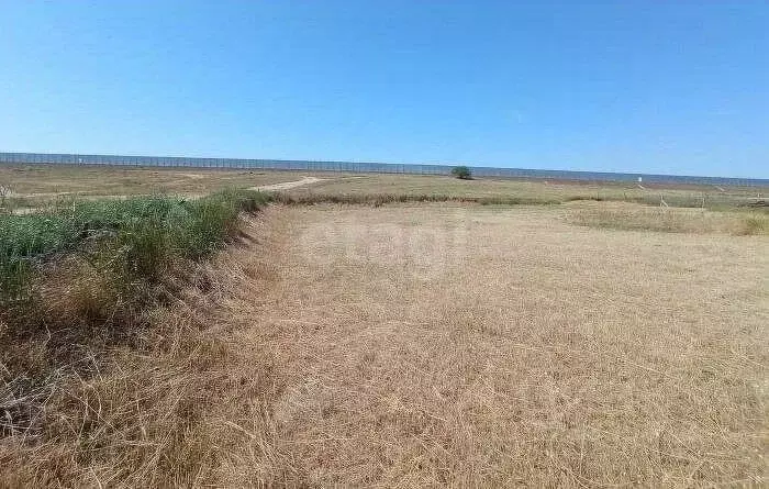Участок в Крым, Сакский район, Суворовское с/пос, с. Желтокаменка ул. ... - Фото 1