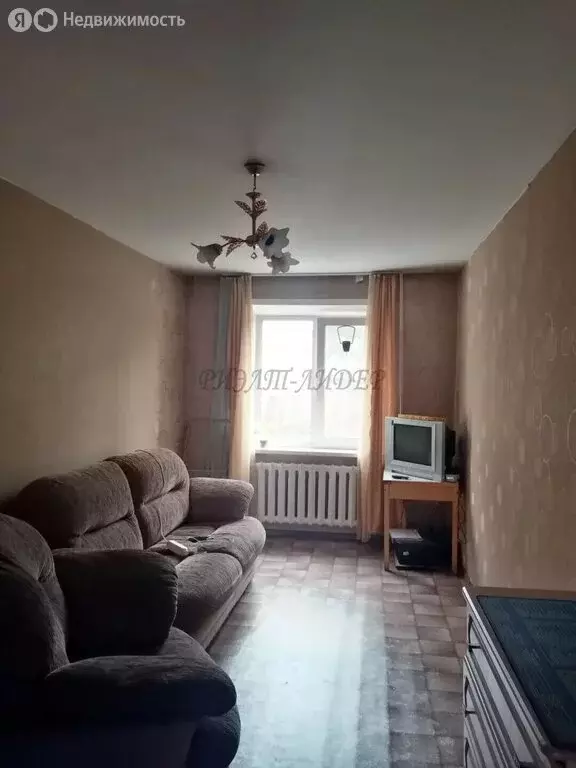 3-комнатная квартира: село Майма, Юбилейная улица, 8 (63 м) - Фото 1