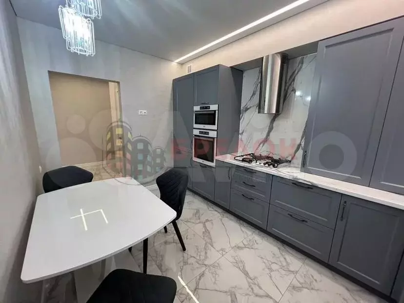 3-к. квартира, 70м, 3/3эт. - Фото 1