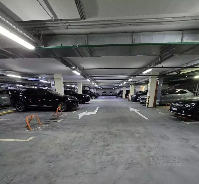 Гараж в Москва 1-й Смоленский пер., 21 (14 м) - Фото 2