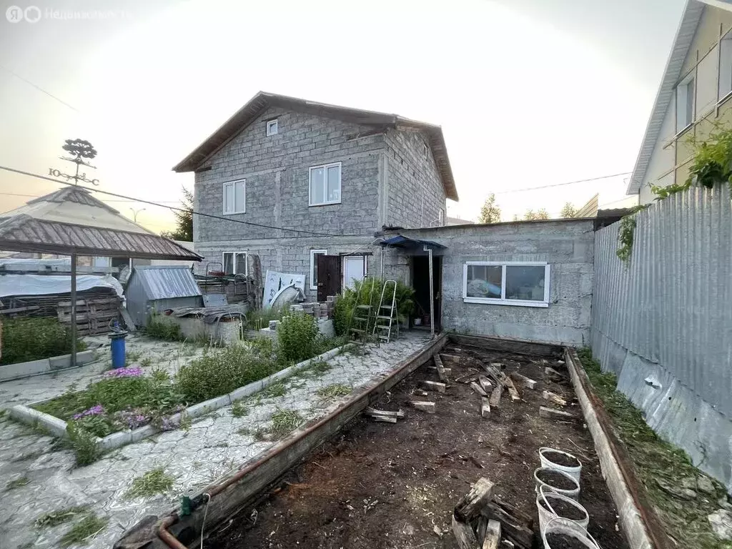 Дом в Екатеринбург, Суходольская улица, 99 (320 м) - Фото 1