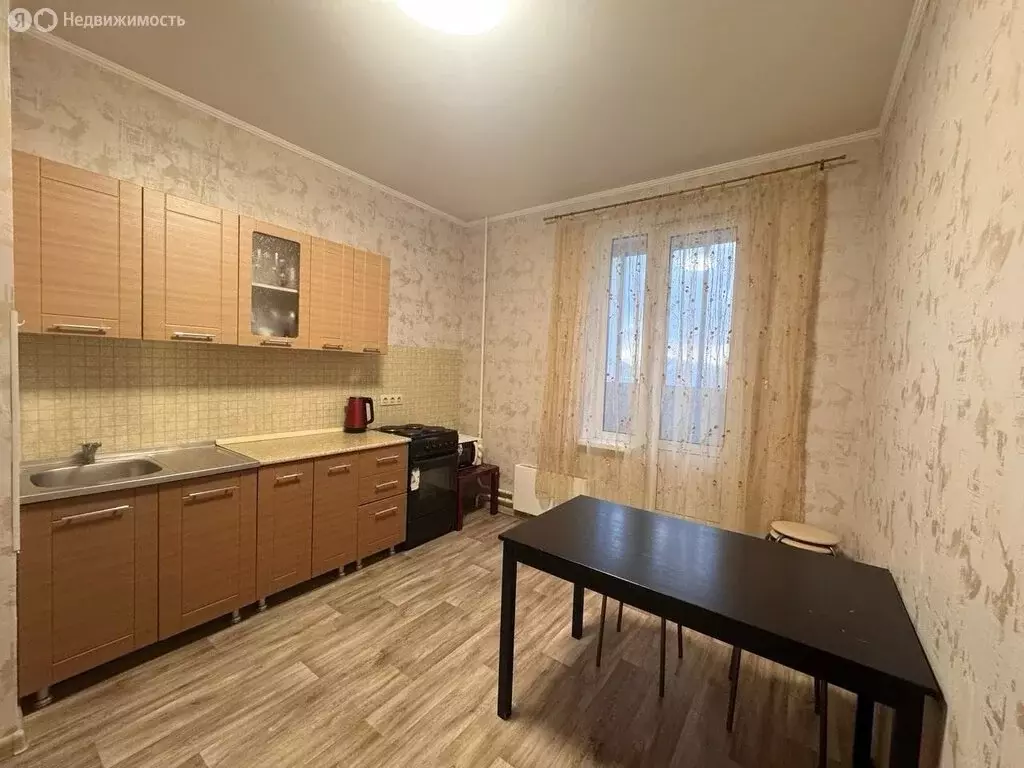 3-комнатная квартира: Ростов-на-Дону, улица Жданова, 1/5 (70 м) - Фото 0
