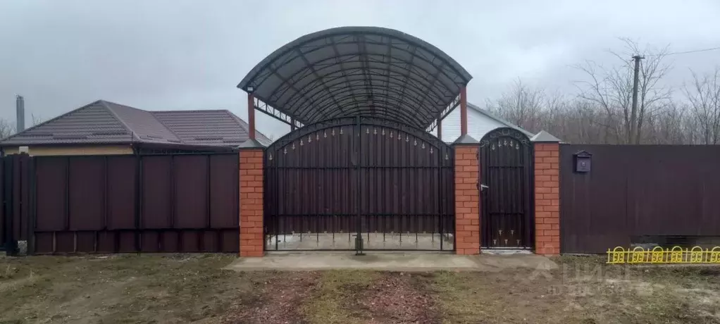 Дом в Краснодарский край, Крыловская ст-ца ул. Западная (137 м) - Фото 1