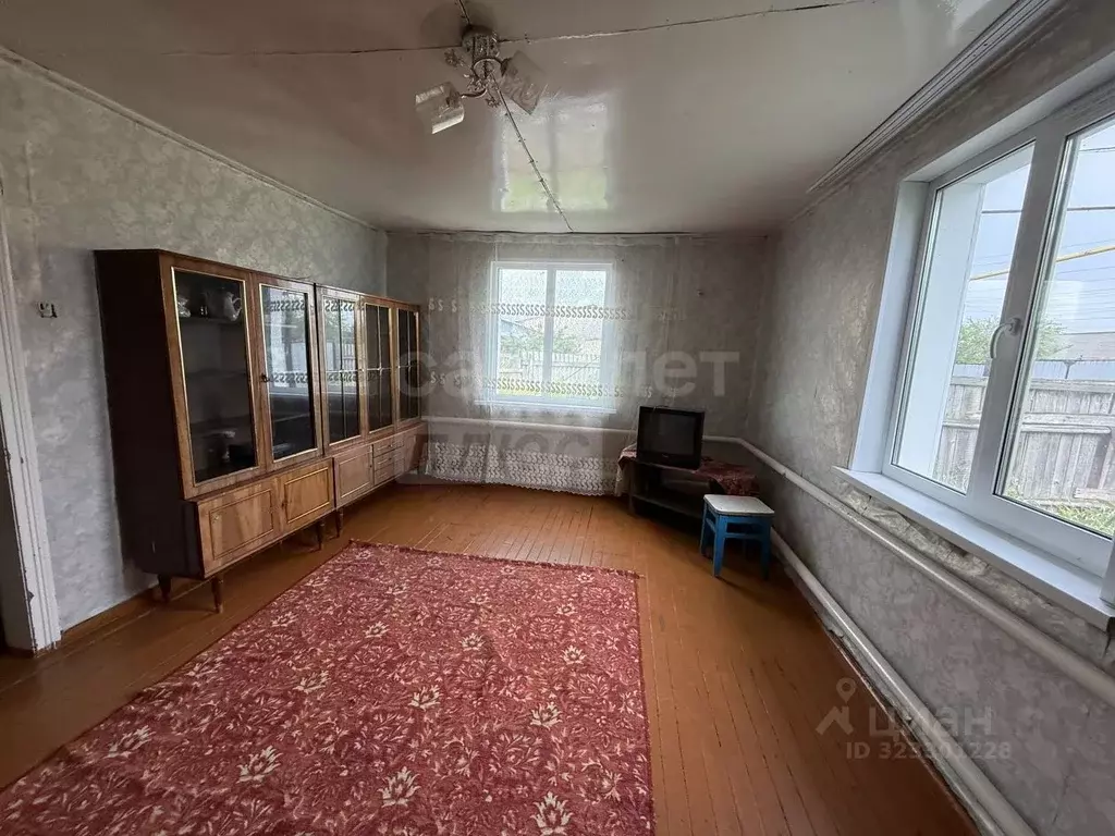 Дом в Оренбургская область, Соль-Илецкий муниципальный округ, с. ... - Фото 1