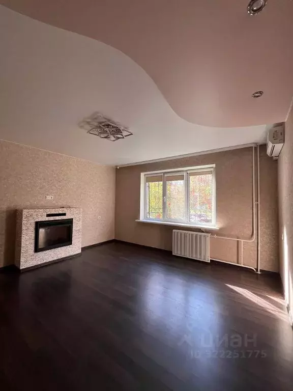 3-к кв. Омская область, Омск Омская ул., 117/2 (81.3 м) - Фото 0