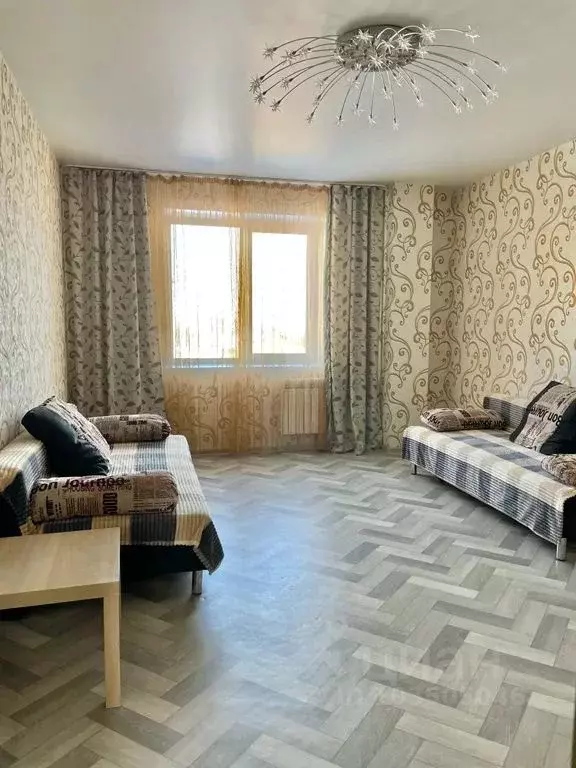 2-к кв. Хакасия, Абакан ул. Кирова, 120А (70.0 м) - Фото 0