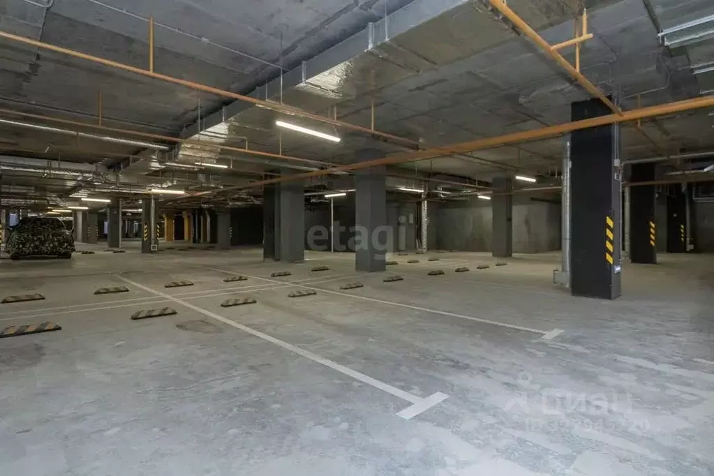 Гараж в Тюменская область, Тюмень ул. Тимофея Чаркова, 93 (13 м) - Фото 0