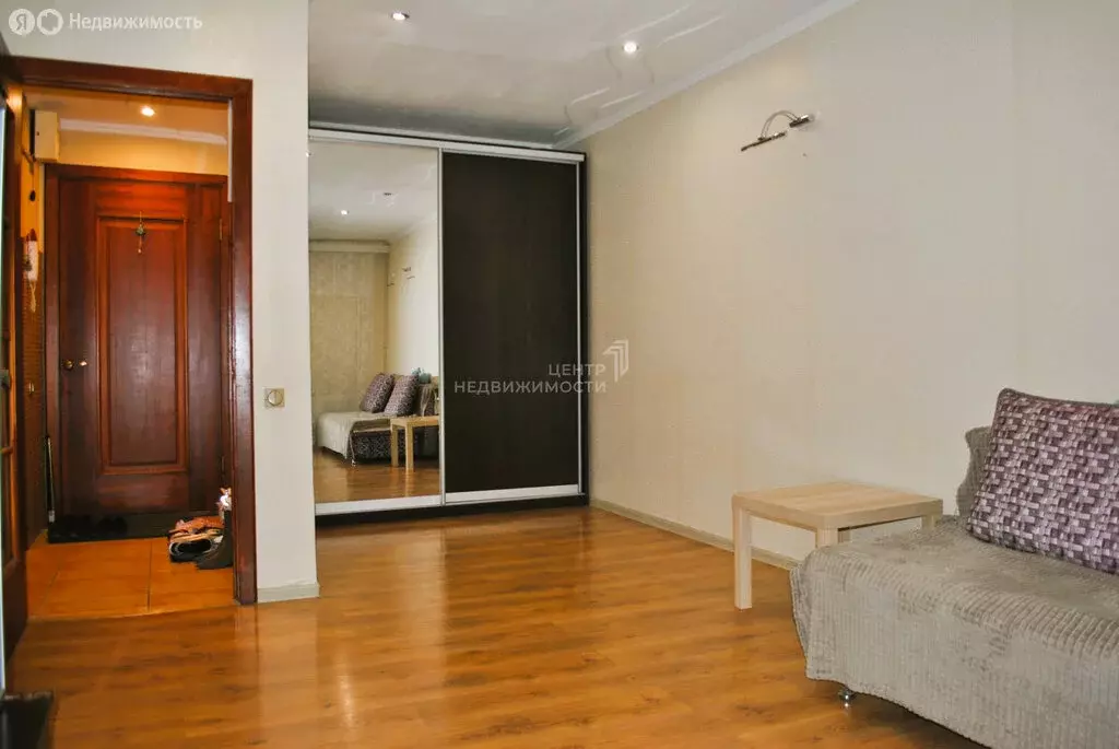 1-комнатная квартира: Казань, улица Мусина, 7 (37 м) - Фото 0