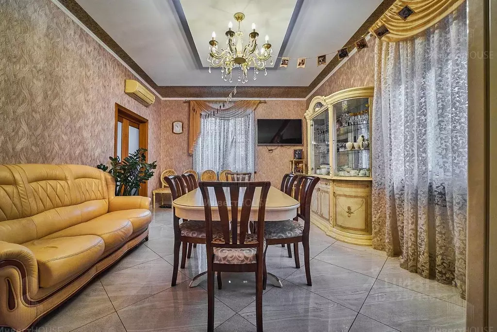 Дом в Нижегородская область, Нижний Новгород Сурская ул. (357 м) - Фото 1