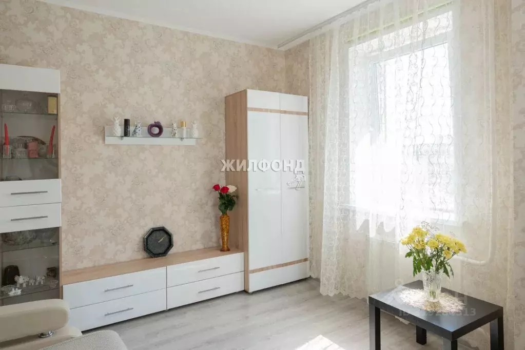 1-к кв. Новосибирская область, Новосибирск Плановая ул., 52 (30.0 м) - Фото 0
