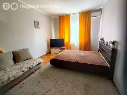1-комнатная квартира: посёлок городского типа Яблоновский, улица ... - Фото 1