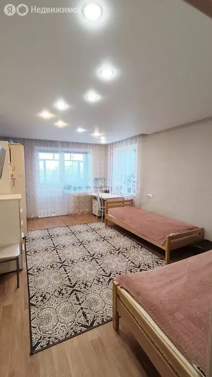 2-комнатная квартира: Кирово-Чепецк, Сосновая улица, 5к2 (55.8 м) - Фото 1