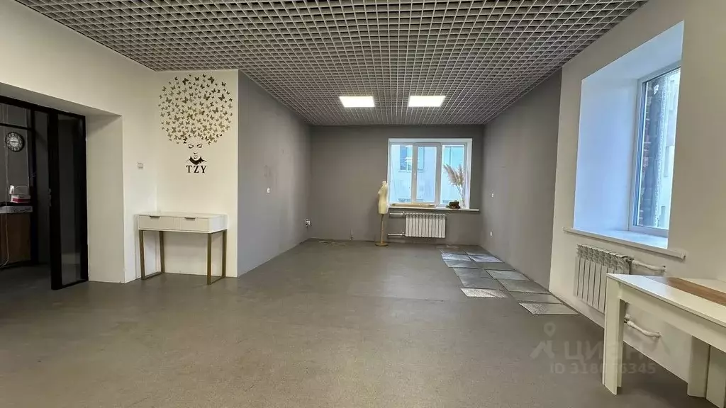 Помещение свободного назначения в Ямало-Ненецкий АО, Салехард ул. ... - Фото 0