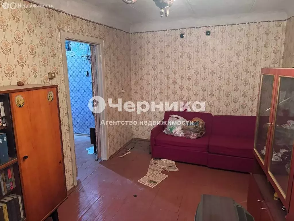 3-комнатная квартира: Новошахтинск, улица Лаптевых, 3 (40 м) - Фото 1