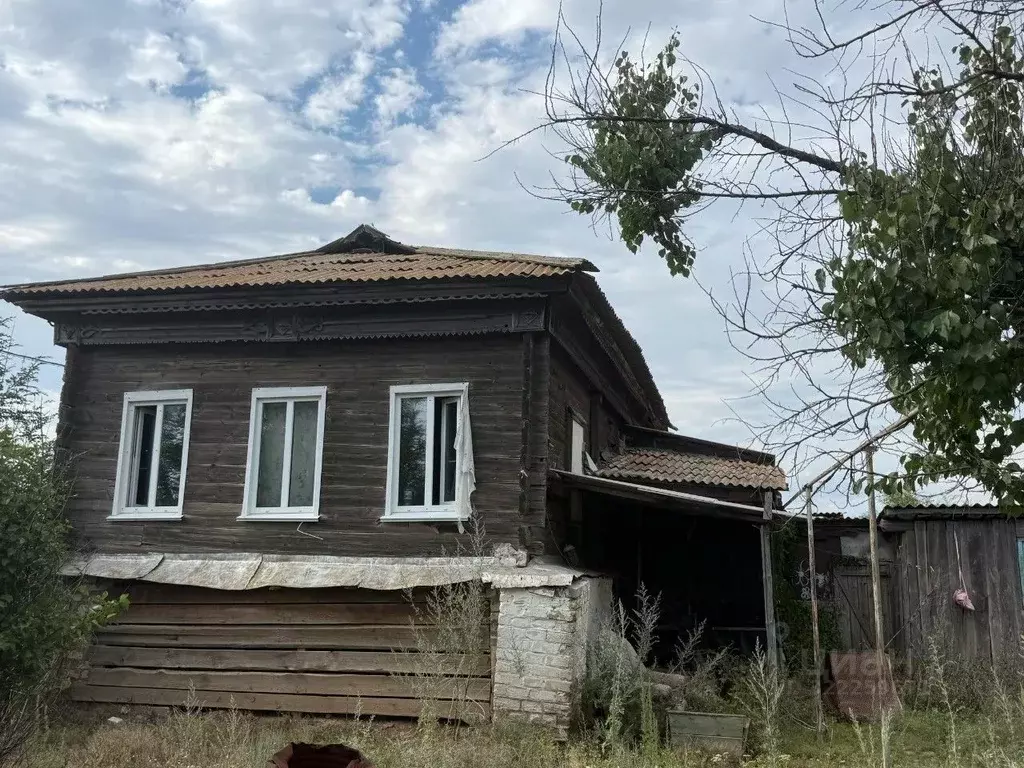 Дом в Волгоградская область, Старополтавский район, с. Гмелинка ул. ... - Фото 0