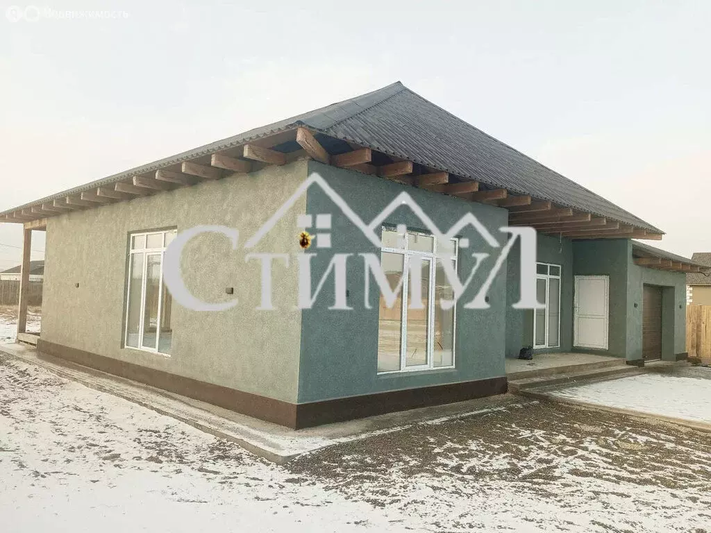 Дом в Усть-Абаканский район, посёлок Тепличный, улица Механизаторов, ... - Фото 1