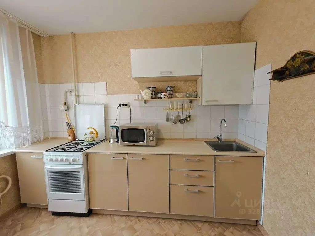 3-к кв. Чувашия, Чебоксары Хузангая ул., 21 (69.1 м) - Фото 1