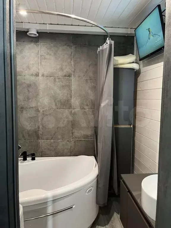 2-к. квартира, 60 м, 1/2 эт. - Фото 0