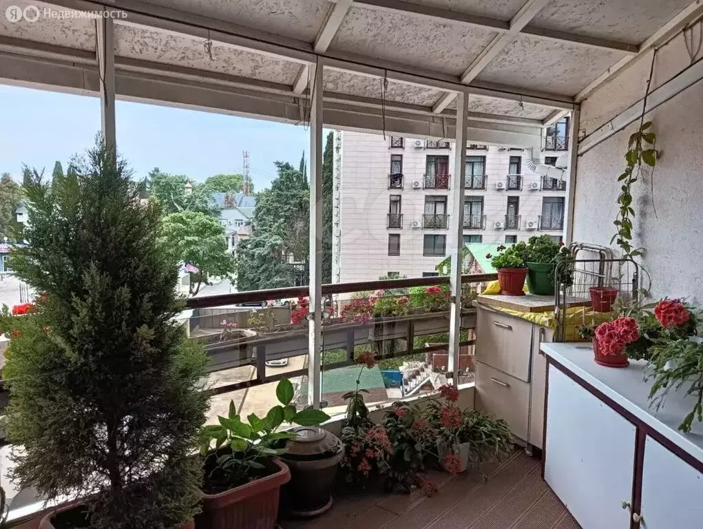 3-комнатная квартира: Сочи, улица Кирова, 30 (97 м) - Фото 1