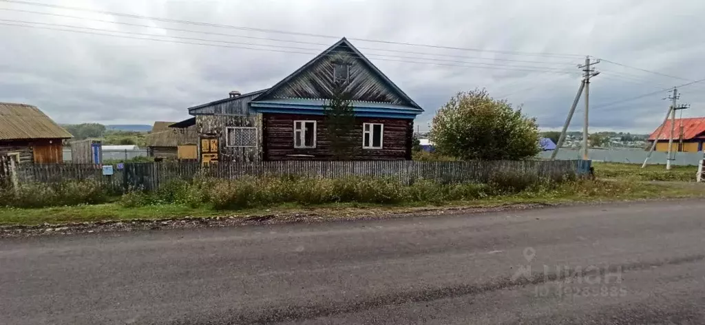 Дом в Башкортостан, Кармаскалинский район, с. Бузовьязы Советская ул., ... - Фото 0