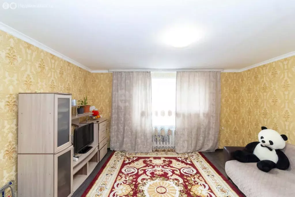 3-комнатная квартира: Тюмень, улица 9 Января, 164к1 (80 м) - Фото 1