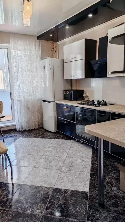2-к. квартира, 53 м, 4/10 эт. - Фото 0