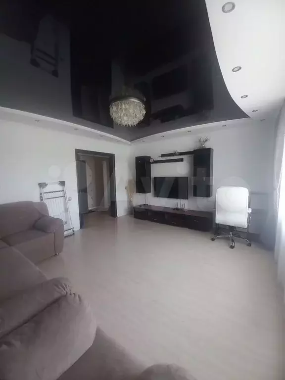 2-к. квартира, 60 м, 4/17 эт. - Фото 1