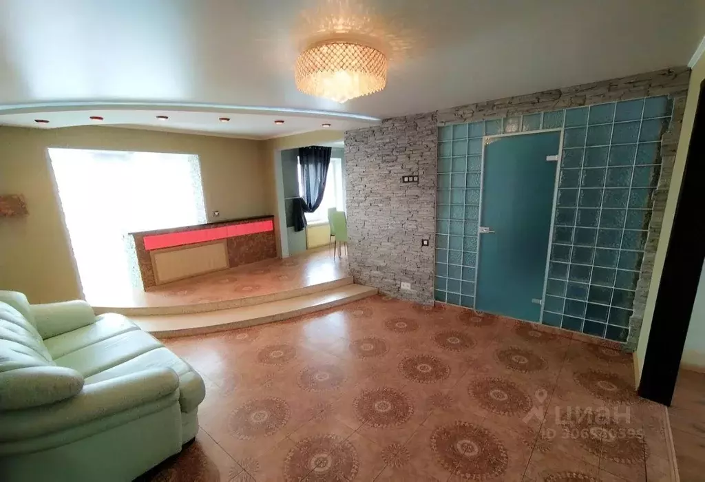 3-к кв. Челябинская область, Челябинск ул. Воровского, 21б (68.0 м) - Фото 0