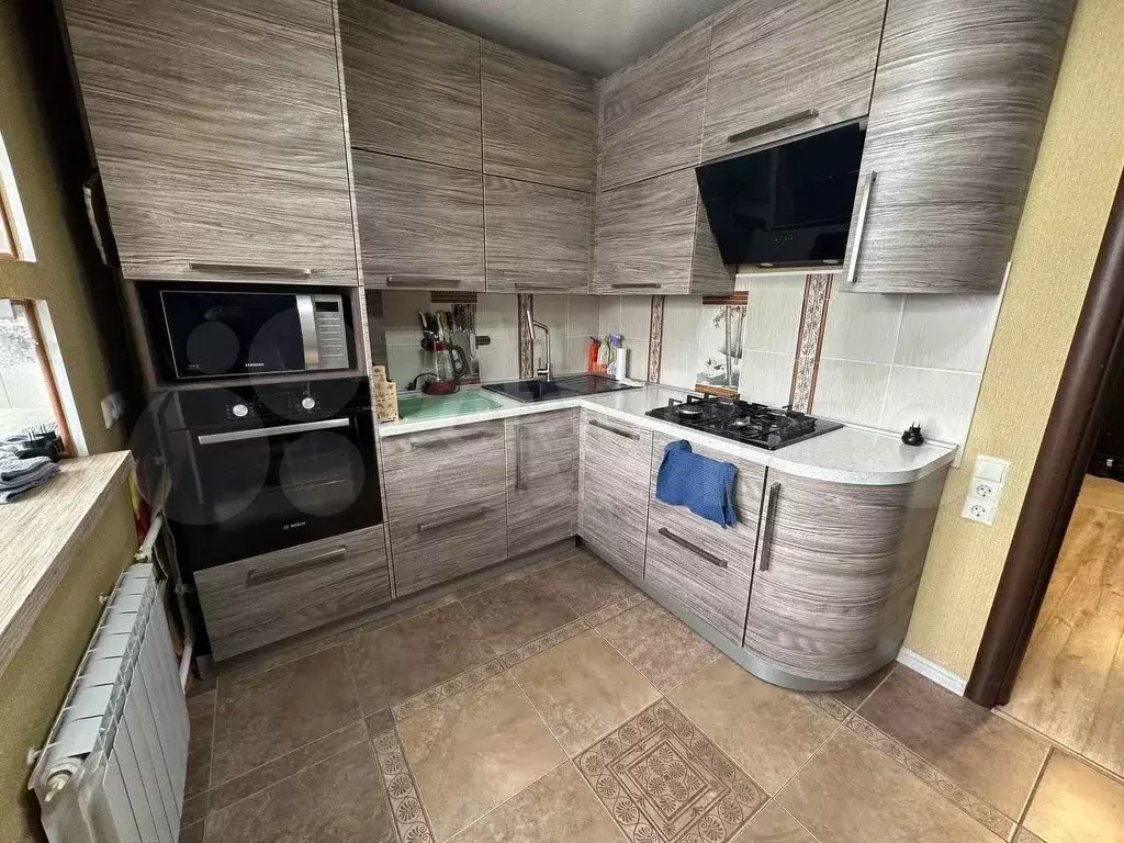 2-к. квартира, 54 м, 2/9 эт. - Фото 1