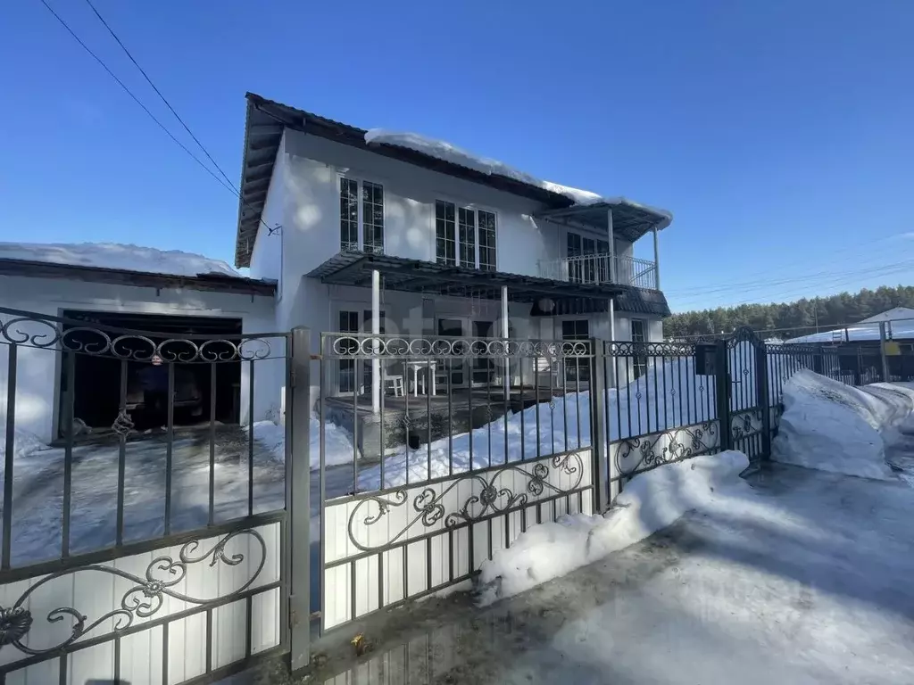 Дом в Свердловская область, Тавда ул. Республики (360 м) - Фото 1