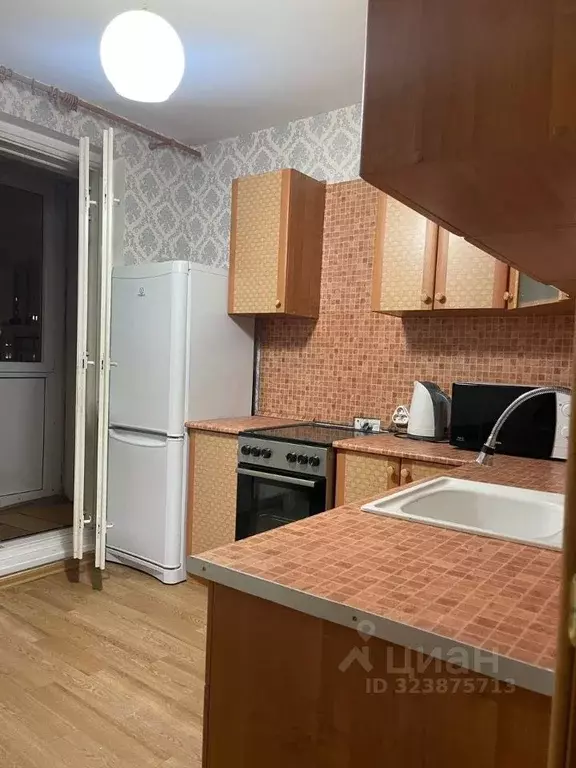 2-к кв. Санкт-Петербург ул. Бадаева, 8к2 (52.1 м) - Фото 1