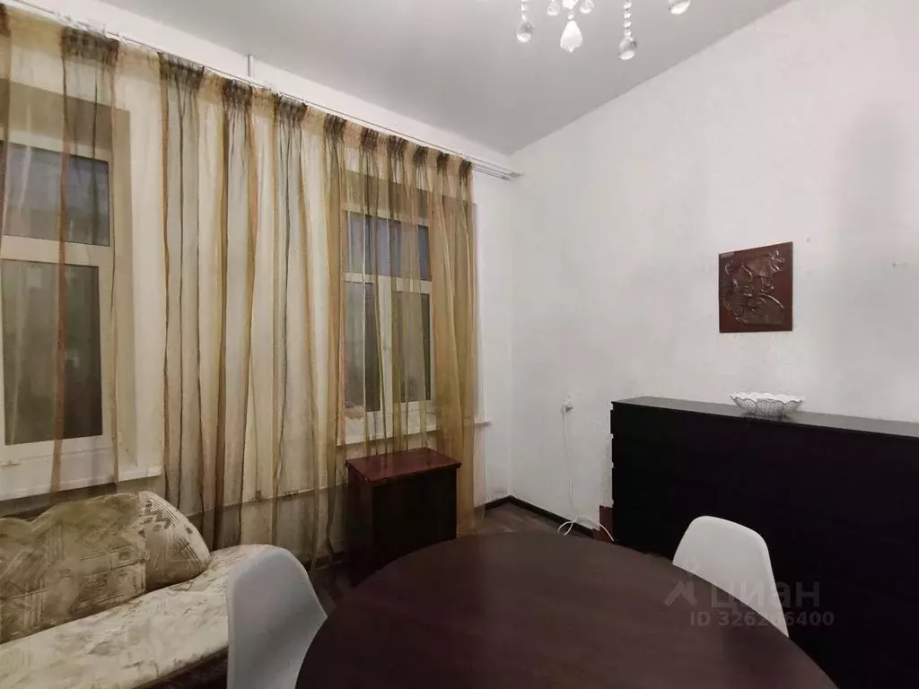 Комната Санкт-Петербург ул. Большая Зеленина, 9 (18.2 м) - Фото 0