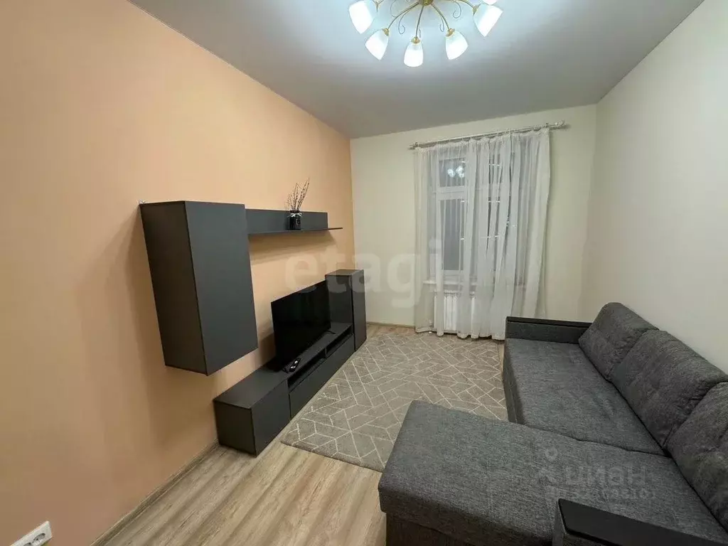 2-к кв. Ямало-Ненецкий АО, Новый Уренгой Славянский мкр, 6/1 (66.0 м) - Фото 1