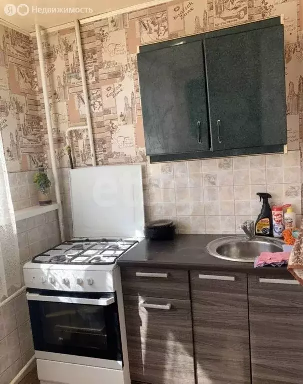 3-комнатная квартира: Новый Уренгой, улица 26-го съезда КПСС, 14А (60 ... - Фото 2