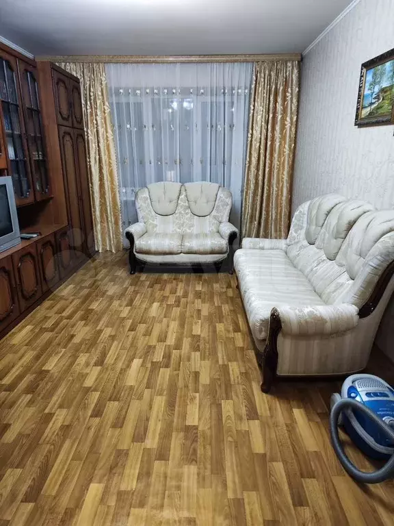3-к. квартира, 65 м, 4/9 эт. - Фото 0