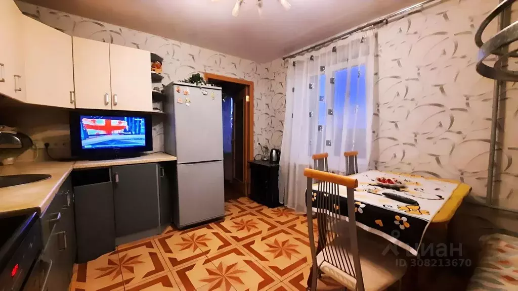 3-к кв. Санкт-Петербург просп. Большевиков, 38К2 (71.0 м) - Фото 0
