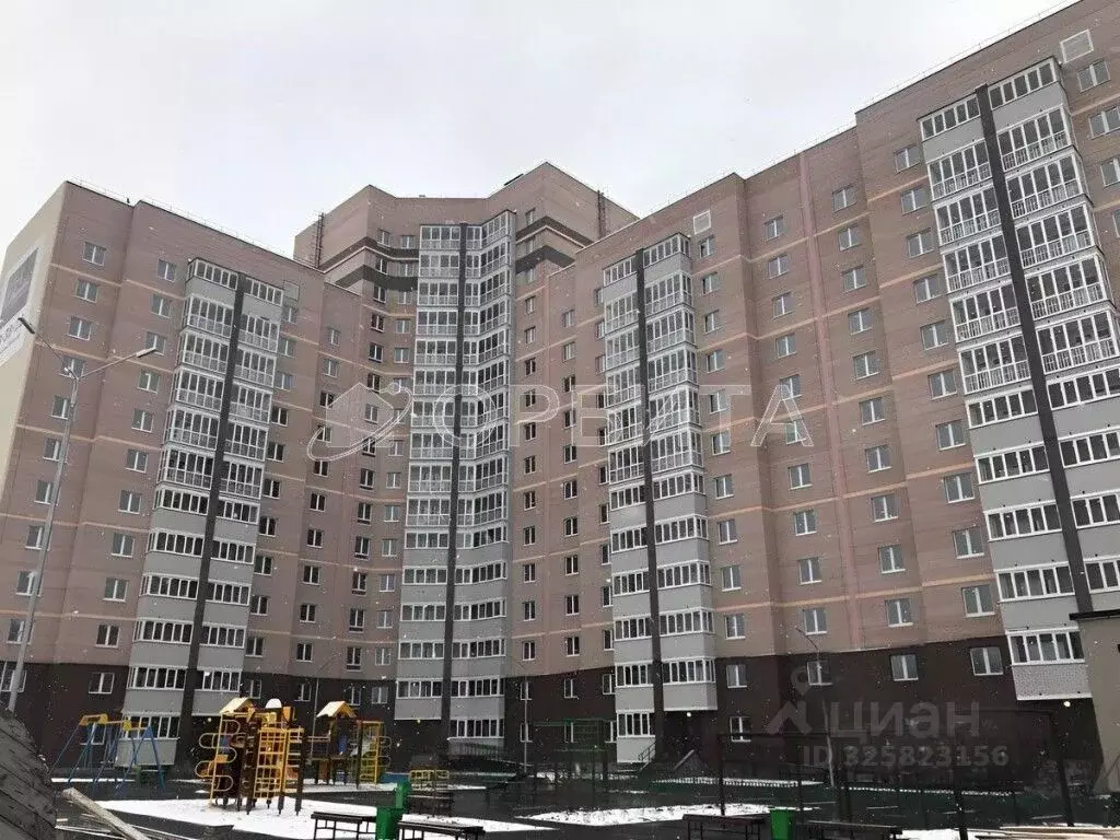 2-к кв. Тюменская область, Тюмень Амурская ул., 39 (75.1 м) - Фото 0