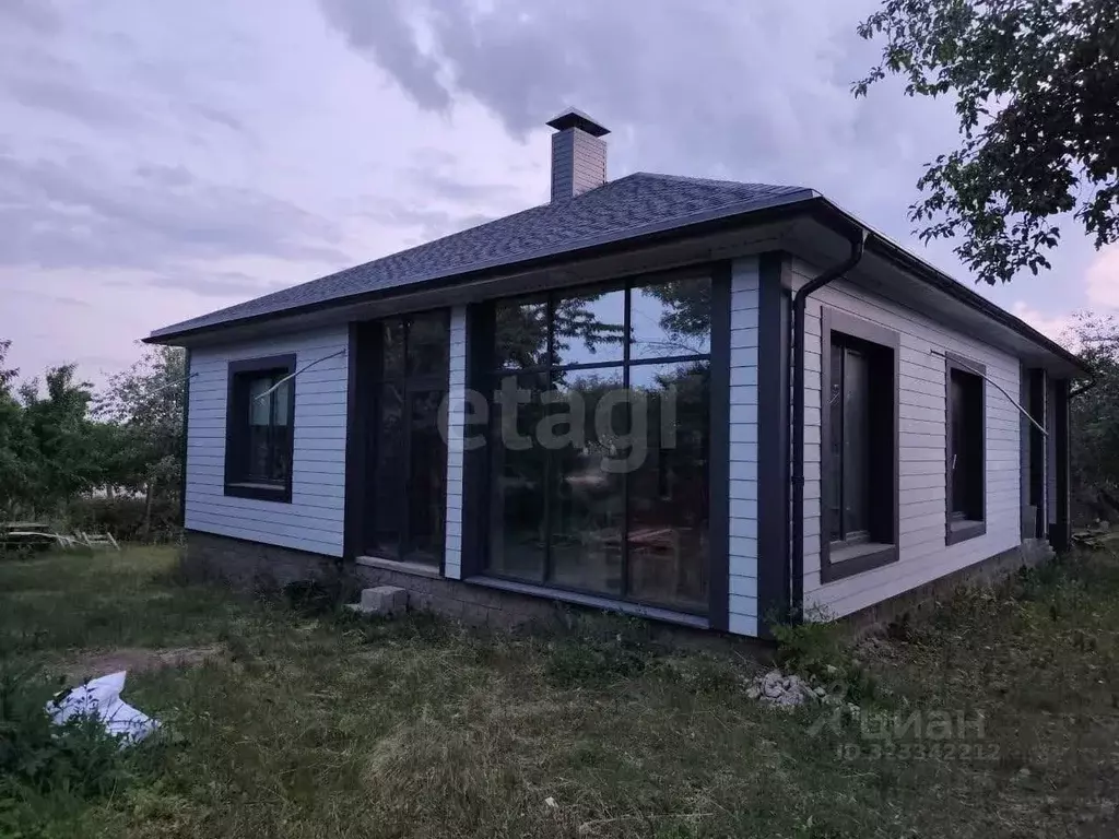 Дом в Белгородская область, Корочанский район, Мелиховское с/пос, с. ... - Фото 2