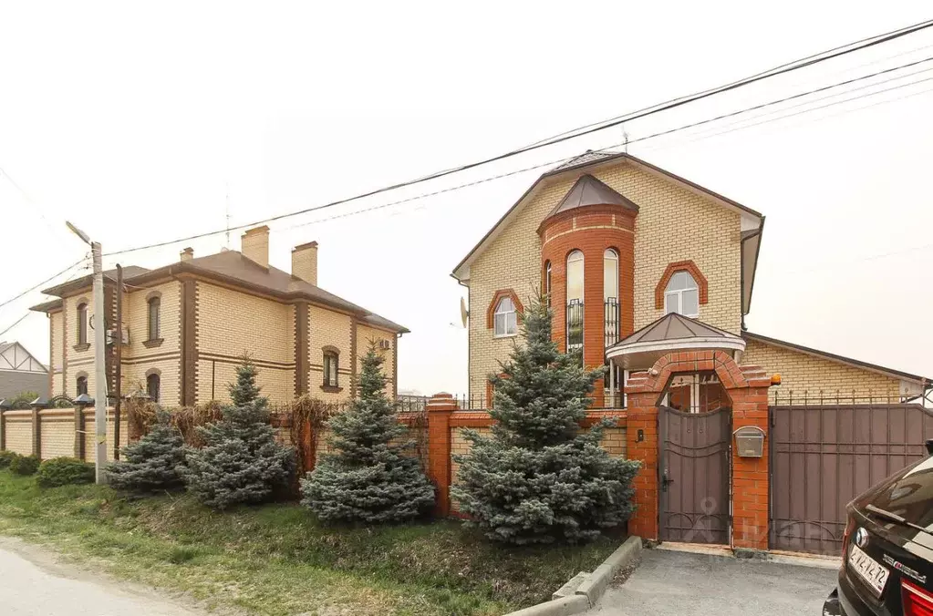 Дом в Тюменская область, Тюмень Калининская ул. (264 м) - Фото 1