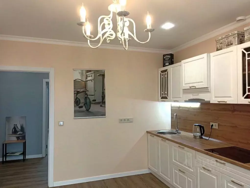 3-к кв. Самарская область, Тольятти Приморский бул., 61 (82.0 м) - Фото 0
