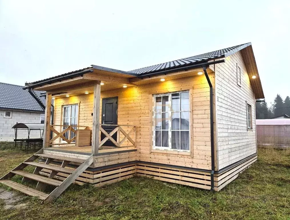 Дом в Ленинградская область, Ломоносовский район, Виллозское городское ... - Фото 1