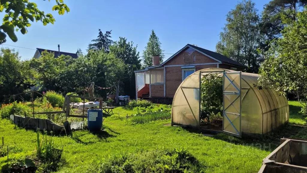 Дом в Ленинградская область, Гатчинский район, 34-й километр ... - Фото 0
