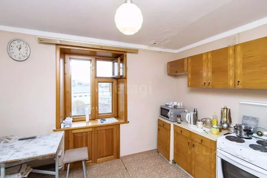 3-к кв. Тюменская область, Тюмень Антипино мкр, ул. Александра ... - Фото 0