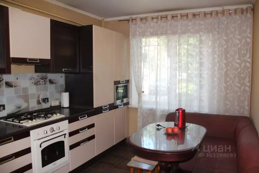 3-к кв. Самарская область, Самара Ставропольская ул., 167 (63.0 м) - Фото 1