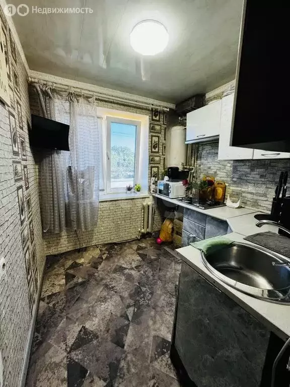 1-комнатная квартира: село Криничное, улица Строителей, 2 (27.5 м) - Фото 0