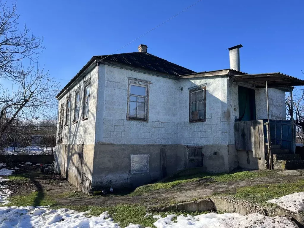 Дом в Краснодарский край, Лабинск ул. Морозова (63 м) - Фото 1