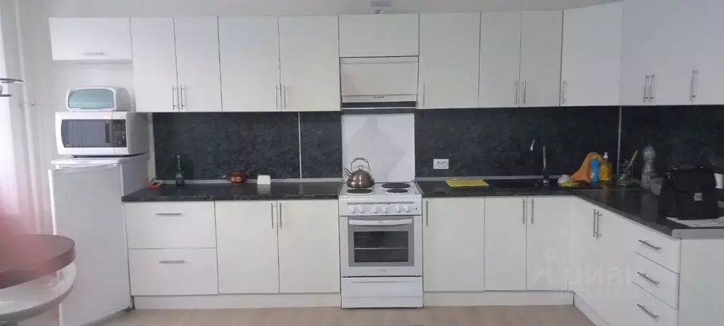 2-к кв. Пензенская область, Пенза ул. Генерала Глазунова, 17 (60.0 м) - Фото 1