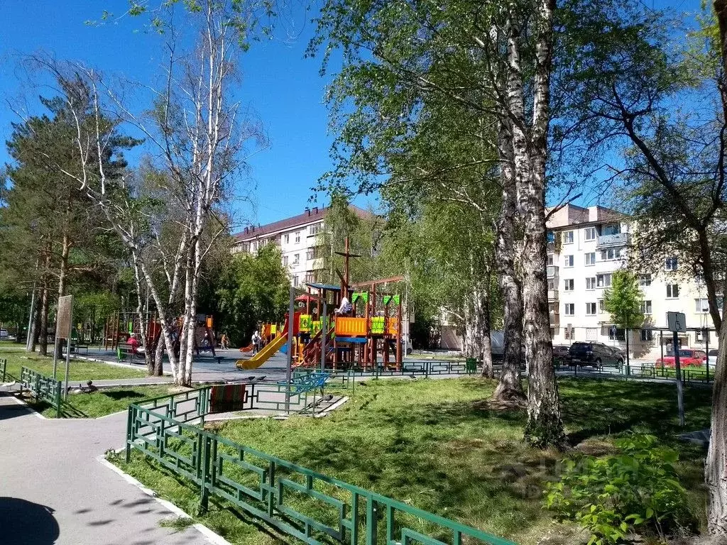 3-к кв. Тюменская область, Тюмень ул. Парфенова, 38 (58.0 м) - Фото 0