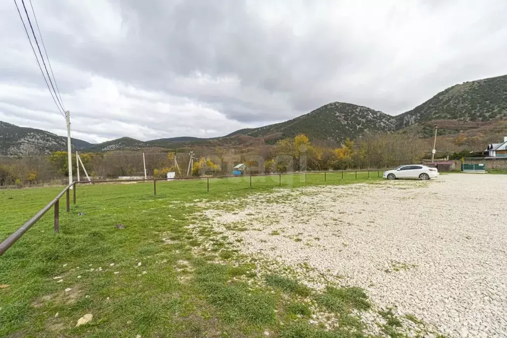 Участок в Севастополь с. Колхозное, ул. Горная, 2 (10.0 сот.) - Фото 1