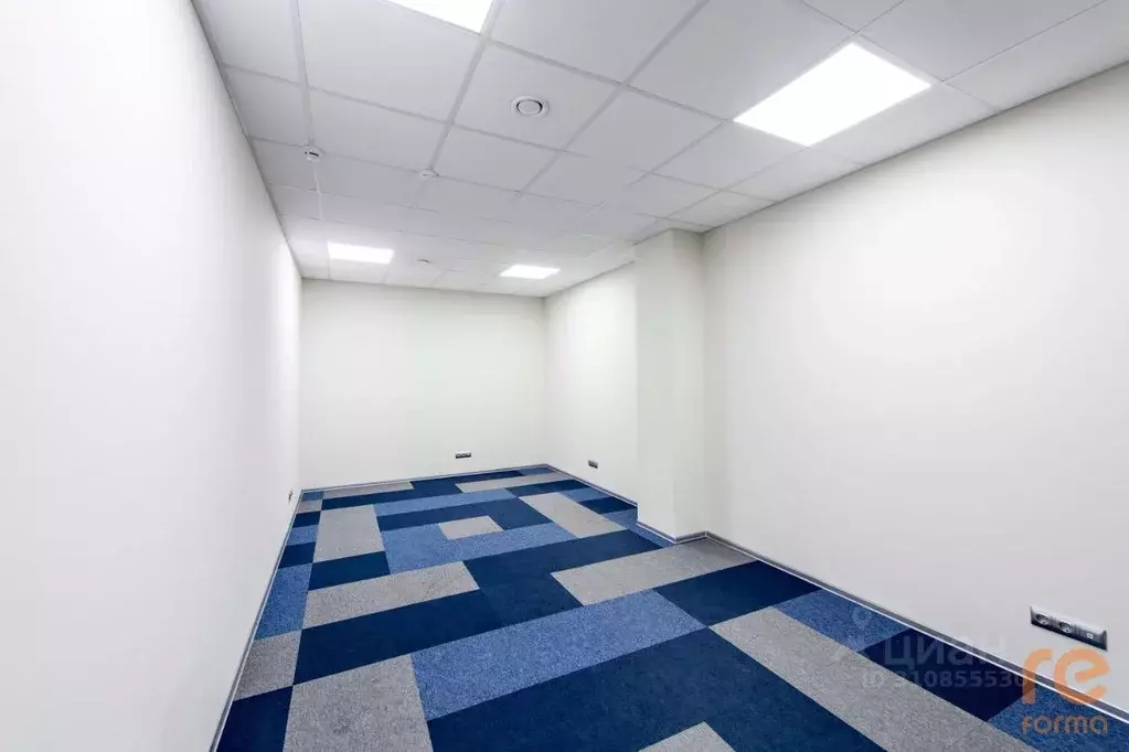 Офис в Санкт-Петербург Стародеревенская ул., 11к2 (20 м) - Фото 1